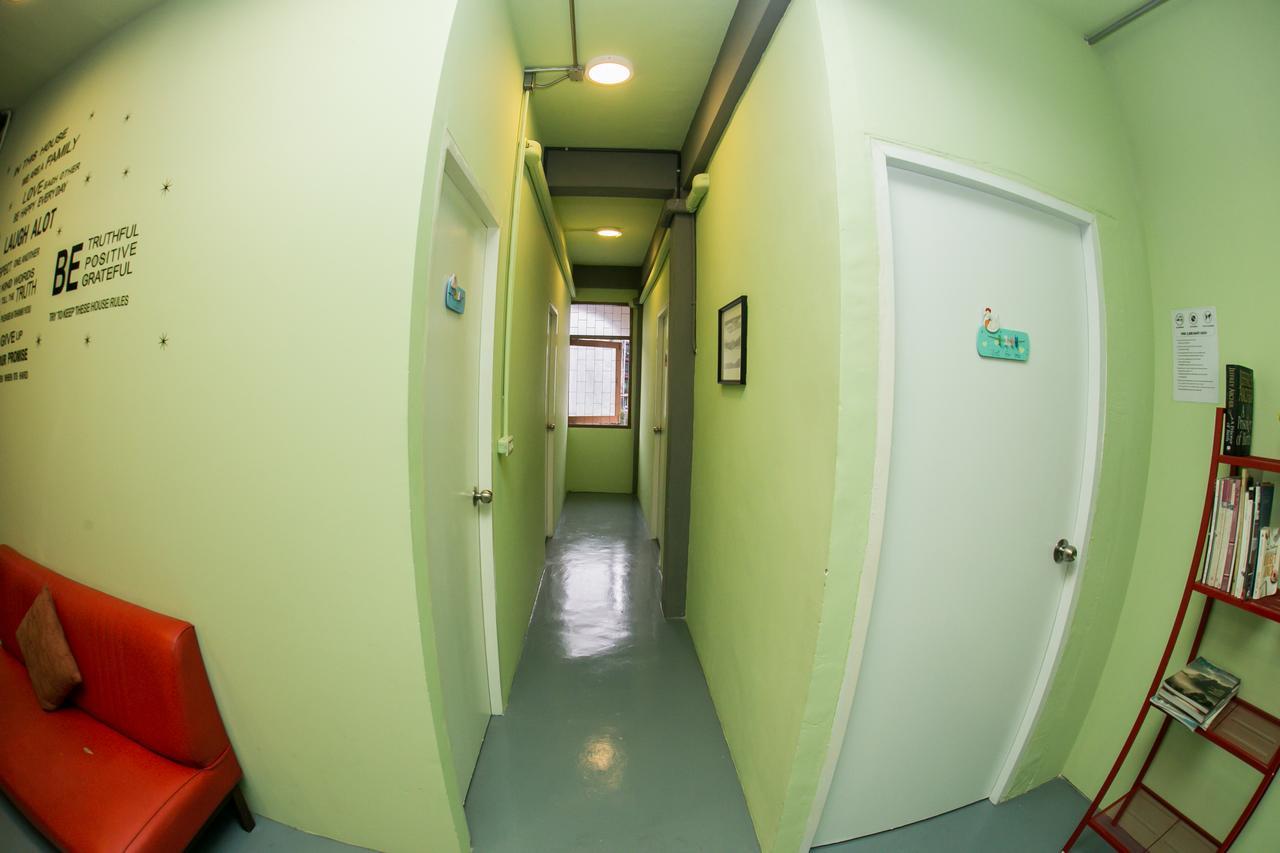 Samsen 8 Hostel Bangkok Exterior foto